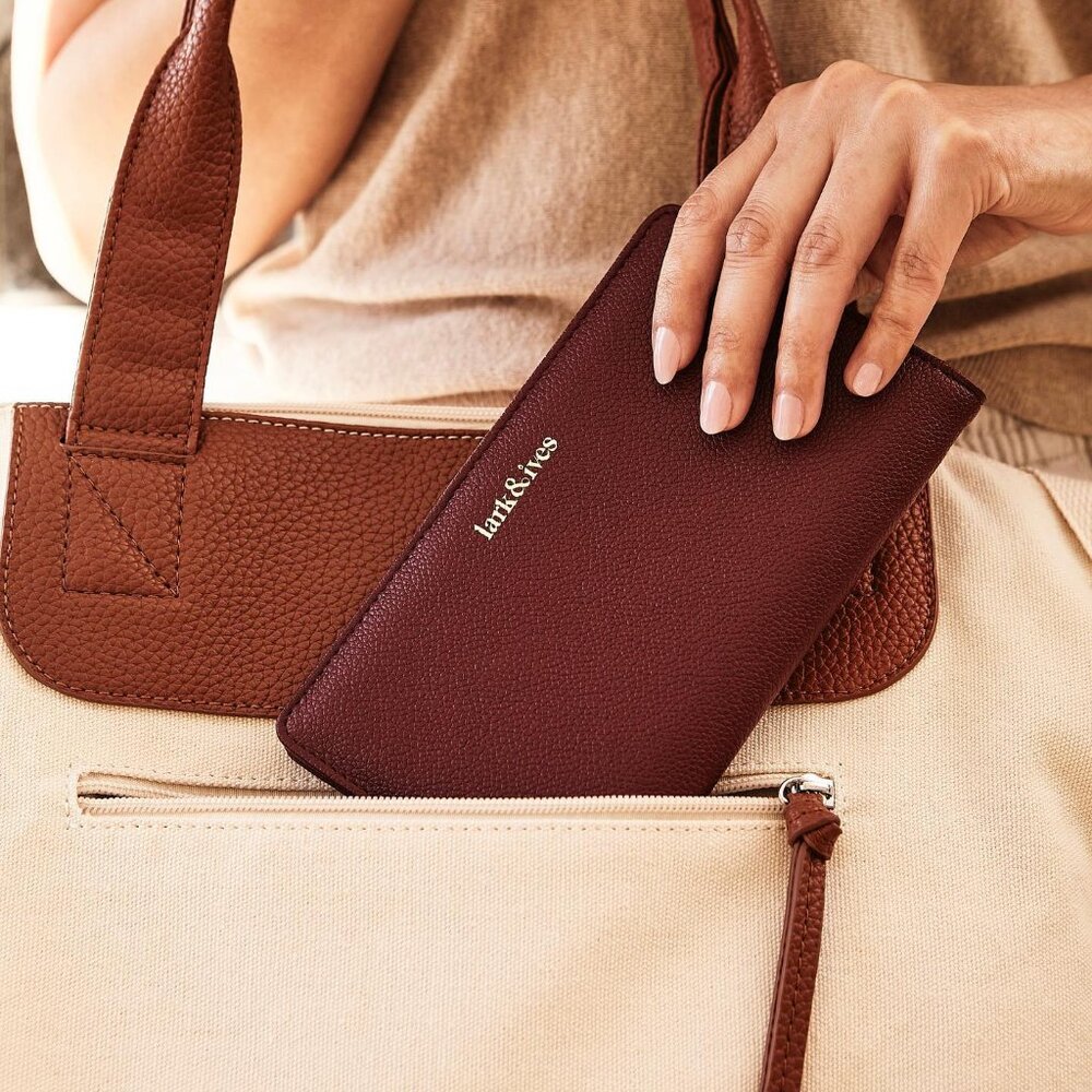 Lark & Ives Continental Snap Wallet